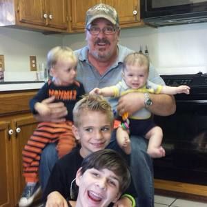 Meet your Posher, Dennis